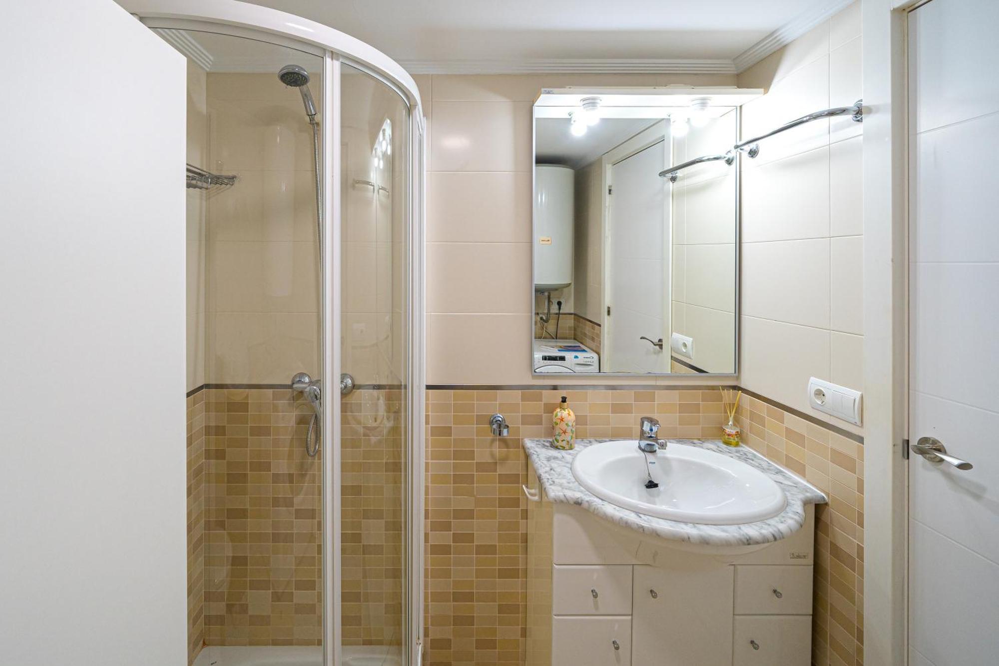 Apartamento Avenida Madrid Бенидорм Екстериор снимка