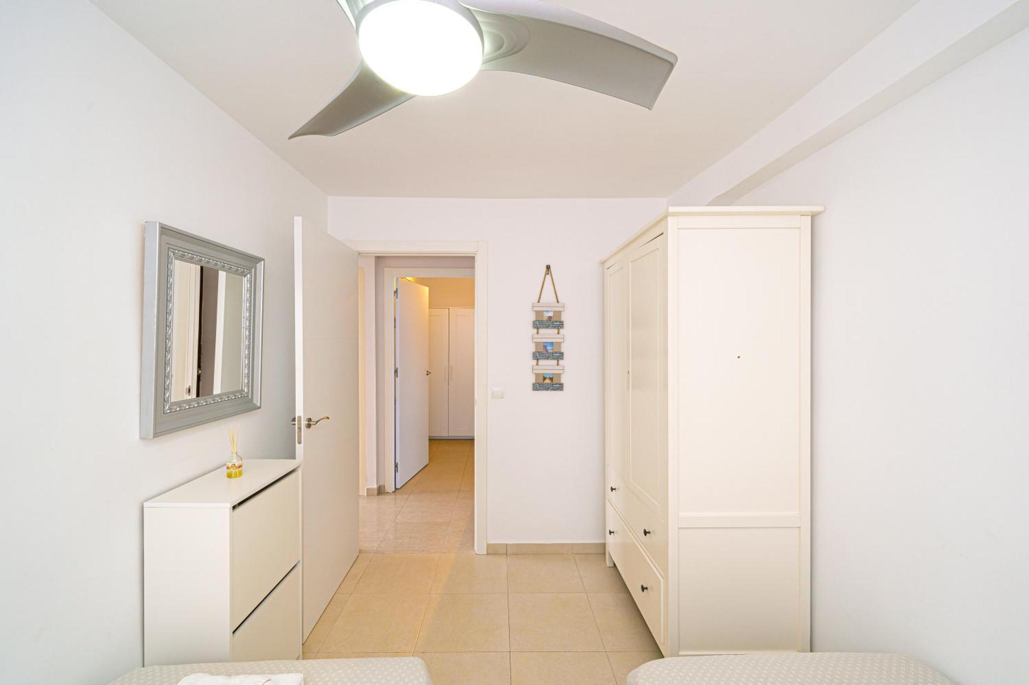 Apartamento Avenida Madrid Бенидорм Екстериор снимка