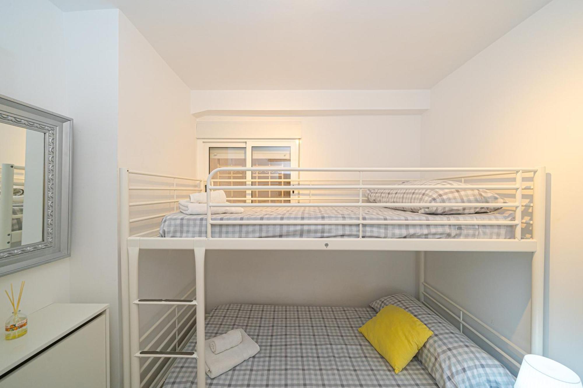 Apartamento Avenida Madrid Бенидорм Екстериор снимка